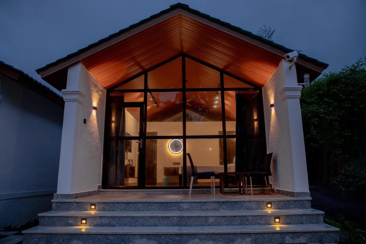 White Sand Beach Resort Kondivali Exterior foto